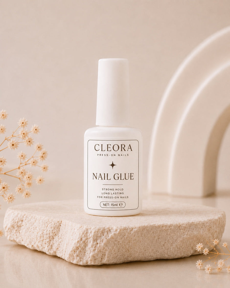 Cleora Nagelkleber